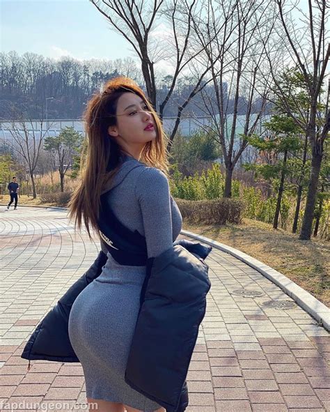 R S Y Busty Thick Korean Page Of Fapdungeon