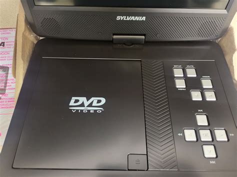 Sylvania Sdvd1030 Portable Dvd Player 10 Ebay