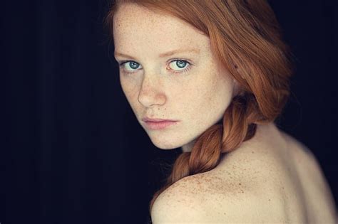Redhead Bare Shoulders Face Model Simple Background Long Hair