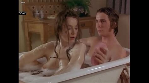 Emily Watson Naked With Boyfriend In Bath Sex Scene Metroland