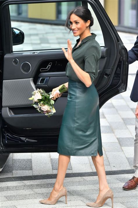 Meghan Markles Green Leather Look Is A Royal Win Huffpost Life