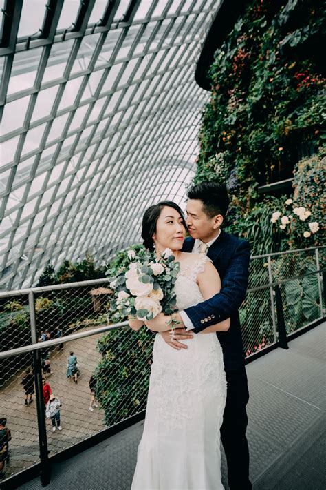 Direct contact to a hitchswitch account manager. Singapore Pre-Wedding Photoshoot At National Gallery And Gardens By The Bay, Cloud Forest ...