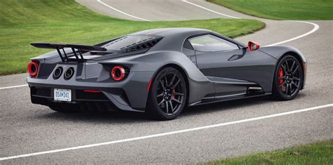 2019 Ford Gt Carbon Series Loses Weight Gains Carbon Fiber And
