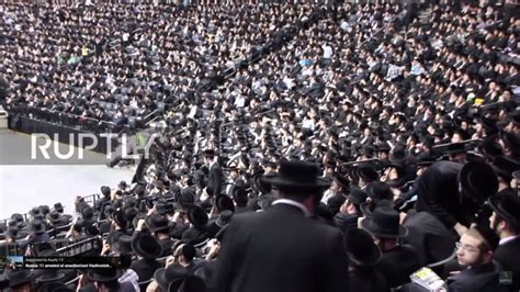 Thousands Of Ny Ultra Orthodox Jews Rally Against Idf Conscription
