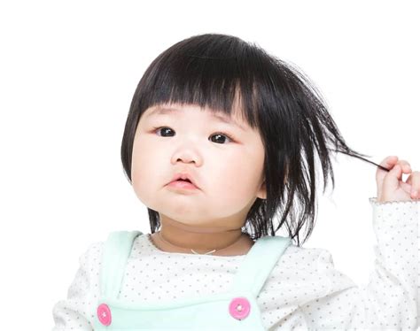 Cara melebatkan rambut bayi yang selanjutnya adalah dengan santan kelapa. Minyak rambut bayi pilihan untuk buah hati kesayangan Anda ...