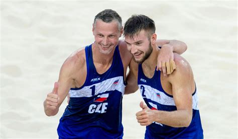 Sportovní zpravodajský server sport.cz nabízí informace a výsledky ze světa fotbalu, hokeje, motorsportu, lyžování, tenisu, atletiky, cyklistiky, golfu, florbalu, plavání a další sportů. Mistrovství Evropy živě na ČT sport | VolleyCountry