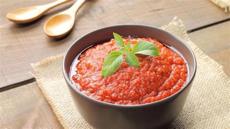Sauce tomate basilic parmesan facile -