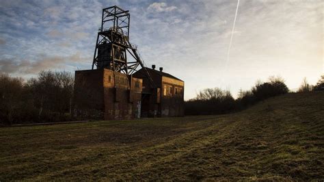 The Oaks Colliery Explosion Englands Worst Mining Disaster Bbc News