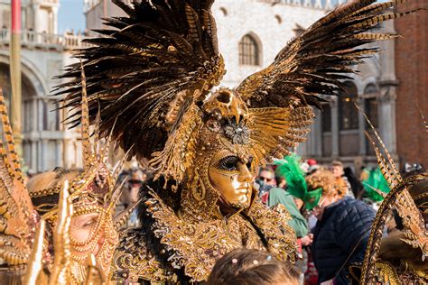 Carnevale Di Venezia Storia E Tradizioni Travel And Marvel