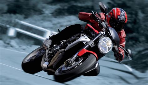 Hence the name, brutale, italian for brutal. MV AGUSTA Brutale 990 R specs - 2010, 2011 - autoevolution
