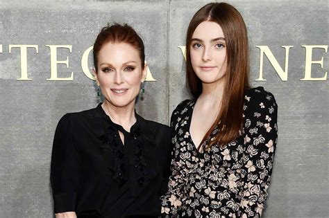 Julianne Moore Celebrates Beautiful Daughter Livs 21st Birthday So Grateful To Be Your