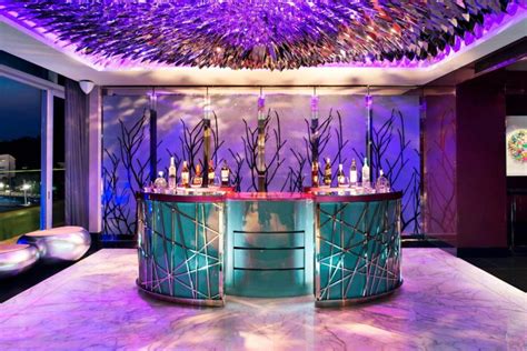 W Singapore Sentosa Cove Hotel Singapore Extreme Wow Suite Bar Travoh