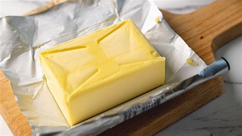 The Hack To Make Disappointing Restaurant Butter Packets Easier To Use