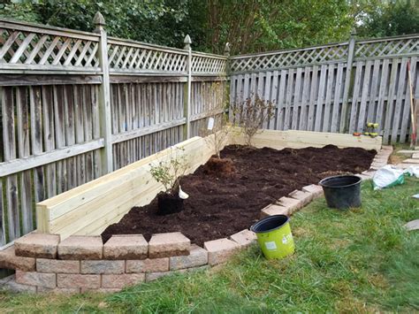 We did not find results for: Raised Garden Bed Against Fence - Remodelando la Casa