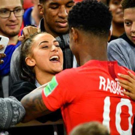Lucia Loi Currently Dating Marcus Rashford Has $250 ...