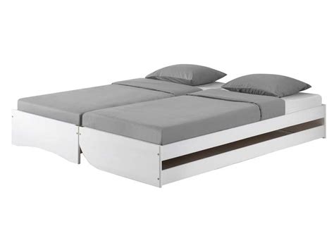 Découvrez ici notre sélection de lits banquette enfant, la solution conviviale pour recevoir les copains dans la chambre enfant ! Lit banquette extensible 3-en-1 90x190 cm ACCORDEON ...