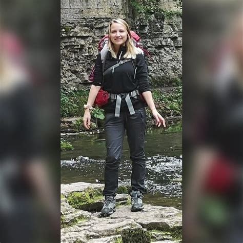 Vermisste Wanderin Scarlett aus NRW: Keine DNA an Sonnebrille - SWR Aktuell