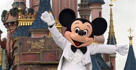 Disneys Mickey Mouse Celebrates 90th Birthday Huffpost
