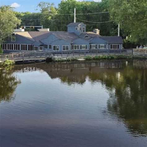 Golocalprov Updated Seekonks Old Grist Mill Tavern For Sale—for 3