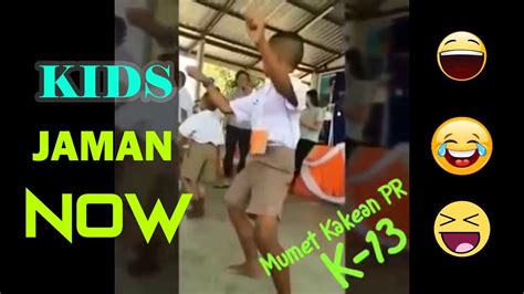 Udah gitu sekarang juga, semua jadi main tiktok. Kids Jaman Now Lebih Asyik Joget Daripada Ngerjakan PR ...