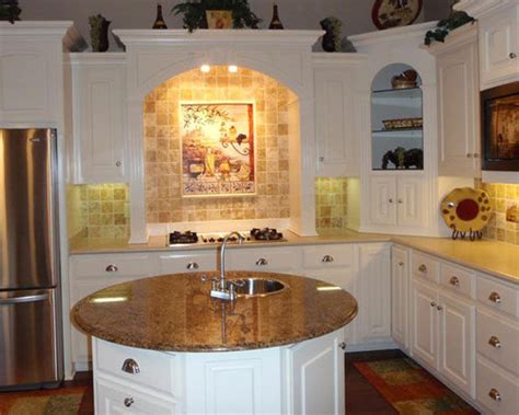 Putting a mexican tile mural behind your range can bring some of the countryside into your space. Best Kitchen Backsplash Murals Design Ideas & Remodel ...