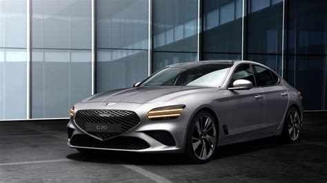 This Is The Sleeker More Powerful 2022 Genesis G70 The Drive