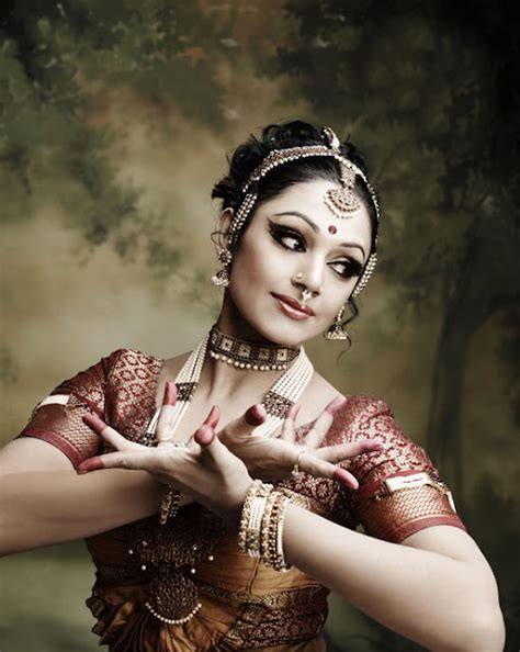Old Tollywood Actress And Famous Classical Dancers Of India Shobana Hot Photoshoot Bollywood