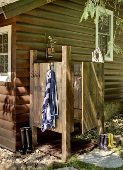 Maximize your space and boost your organization. 16 DIY Outdoor Showers For This Summer • Recyclart