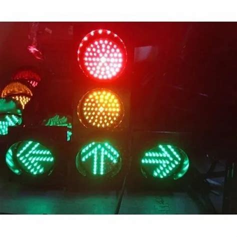 Polycarbonate 5 Aspect Led Traffic Signal Light Ip 65 At Rs 9000 In Pune