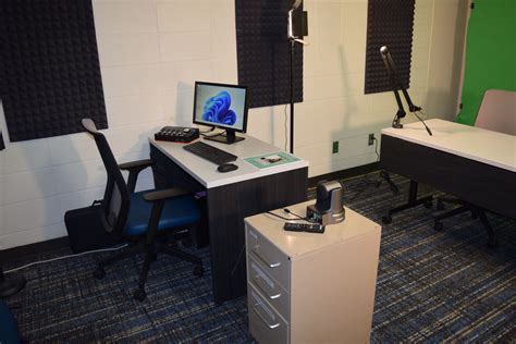 Uah Library Recording And Presentation Room