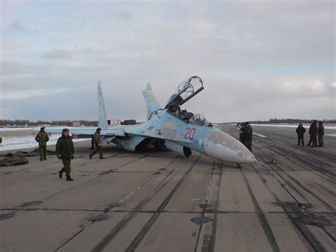Images Of Russian Su 27ub Fighter Jet After Emergency Landing Global