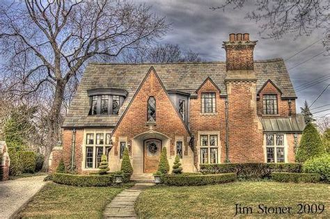 20 English Tudor Style Home