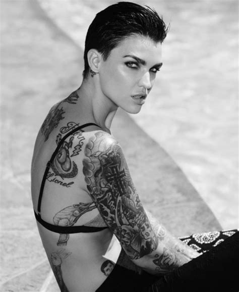 Ruby Roses Best Beauty Looks Of All Time Ranked Ruby Rose Tattoo Ruby Rose Actresses