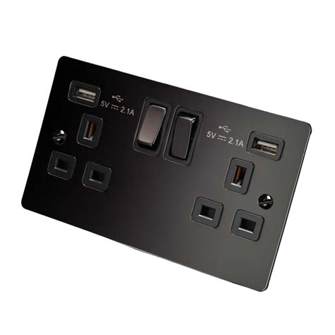 Scolmore Click Define 13a 2 Gang Switched Socket With Twin 21a Usb