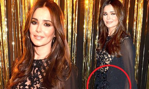 Cheryl Shows Off Stunning New Curves Amid Pregnancy Claims Daily Mail