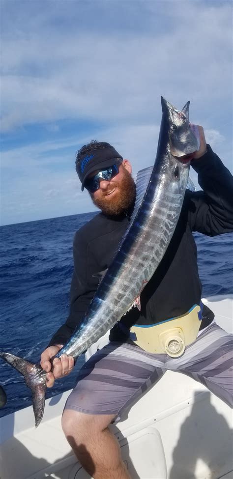 It's not the biggest wahoo, but it's my wahoo! : Fishing