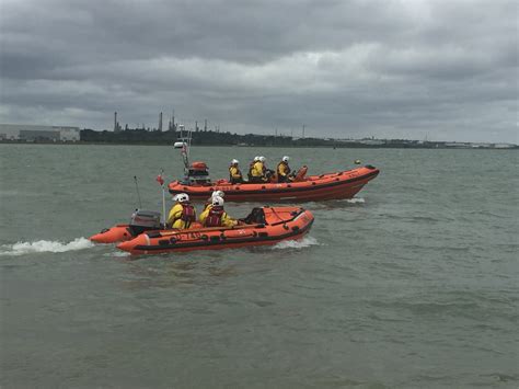 Training Exercise Evening Turns Into Two Real Life Rescues Rnli