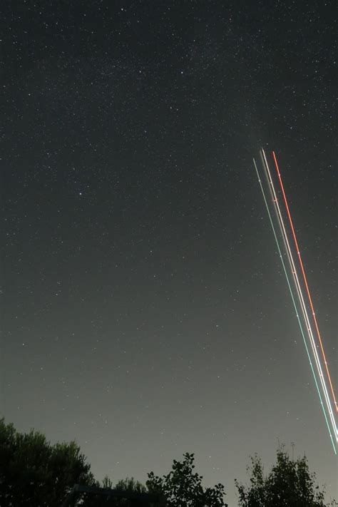Gambar berikut adalah 10 gambar pemandangan alam gambarnya sangat sederhana dan mudah untuk diwarnai. Gambar : langit, malam, bintang, suasana, objek astronomi ...