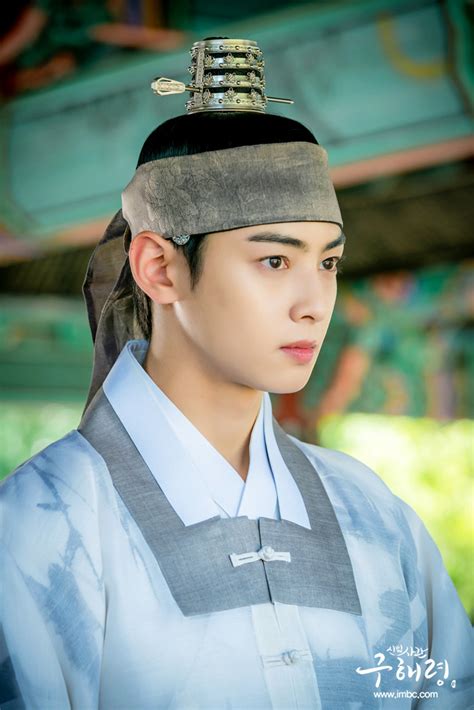 Top 10 Most Handsome K Pop Acting Dols In Korean Traditional Clothes