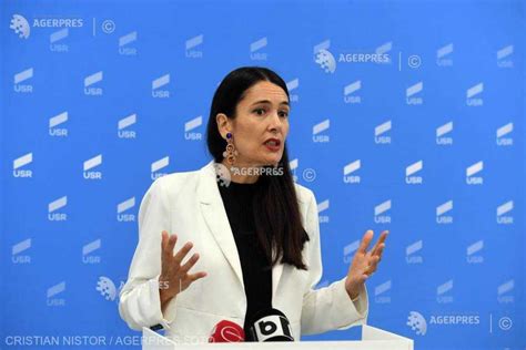 Ridicati gunoiul sau plecati!'', a declarat clotilde armand. Clotilde Armand: Iar i-am supărat pe liberali; Burduja: O ...