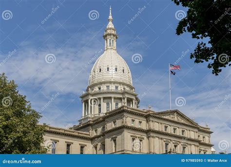 Michigan State Capitol Stock Image Image Of Tourism 97985593