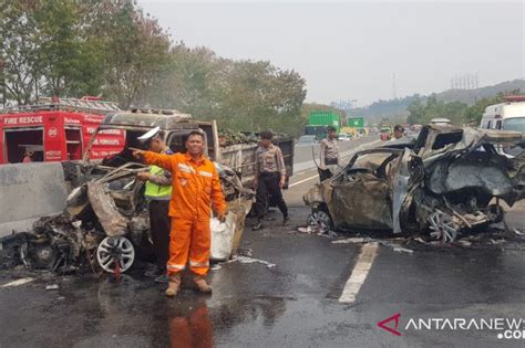 Kecelakaan Maut Di Tol Cipularang 6 Tewas ANTARA News
