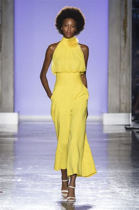 Maybe you would like to learn more about one of these? Moda primavera estate 2019: il giallo è il colore da amare