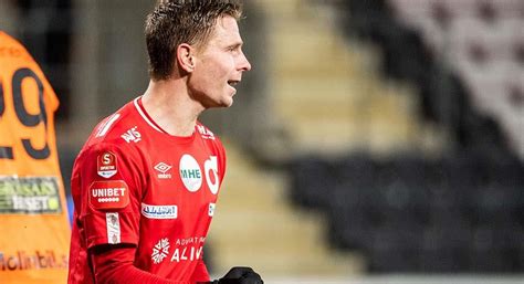 Christoffer wiktorsson visa info 23. Bertilsson återvände till Degerfors och sköt hjärtelaget ...
