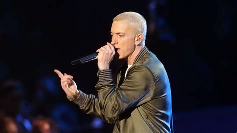 27.06.2017 · eminem beard dark hair slim shady evolution. Eminem shows off beard, natural hair color in new photo