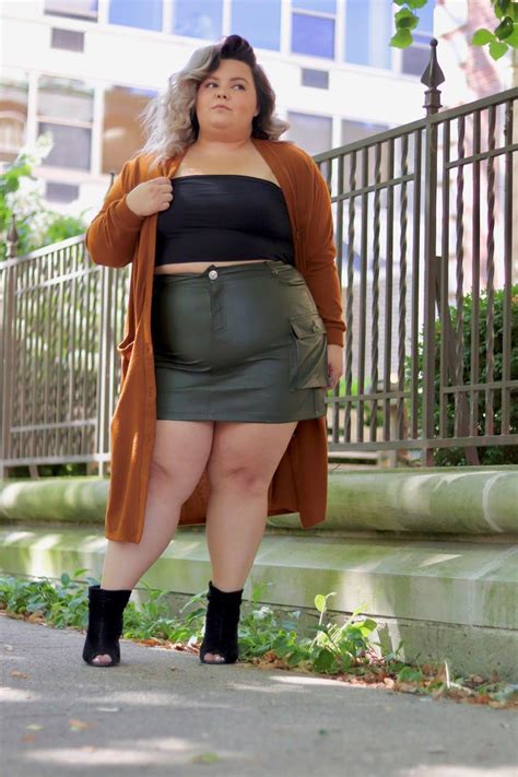 How To Wear A Leather Skirt With A Tummy Plus Size Leather Skirt Outfits Casual Plus Size