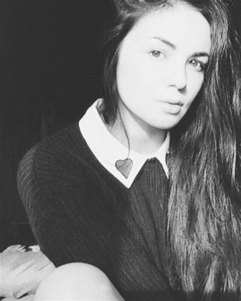Sur son compte instagram vendredi 22 mars, agathe auproux a expliqué comment elle faisait pour ne pas perdre ses cheveux. Agathe Auproux dévoile une photo d'elle plus jeune, c'est ...