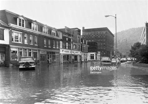Johnstown Flood Of 1977 Photos And Premium High Res Pictures Getty Images