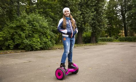 Wer ein hoverboard für kinder kaufen möchte, der hat sich schon sicher öfter die frage gestellt: hoverboard kinder - Tretroller, Kickbikes, Scooter und mehr...