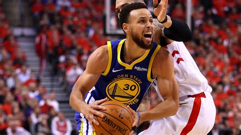 Nba Finals Warriors Hang On With 106 105 Win Over Raptors In Game 5